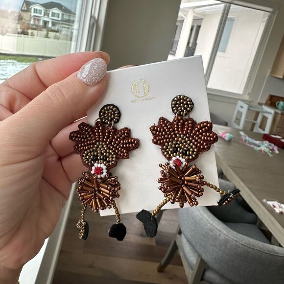 New Laura Janelle Christmas earrings - Picture 2 of 3